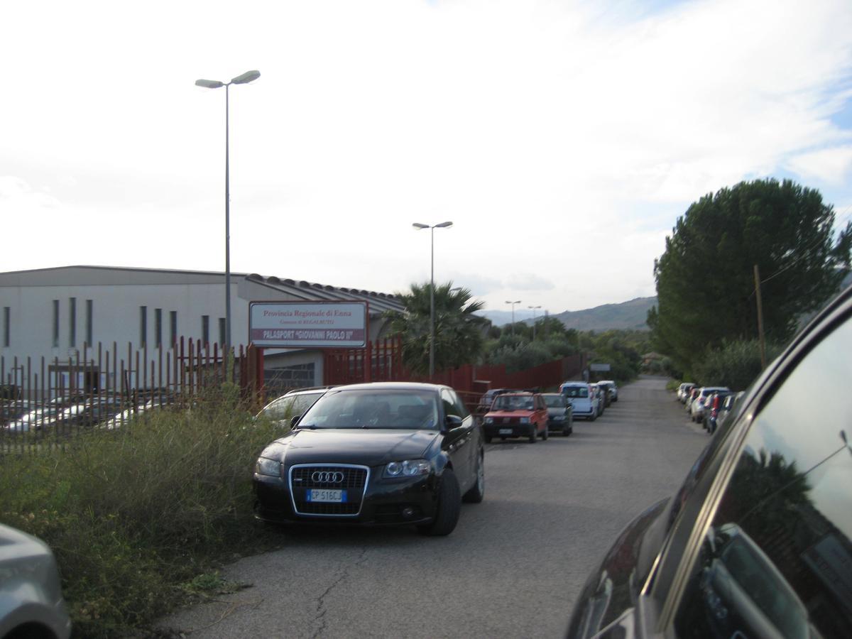 Oasi Del Lago Regalbuto Extérieur photo