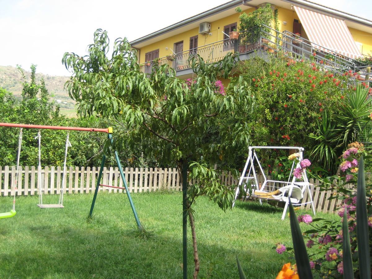 Oasi Del Lago Regalbuto Extérieur photo