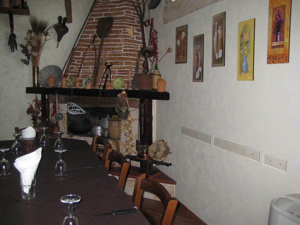 Oasi Del Lago Regalbuto Extérieur photo